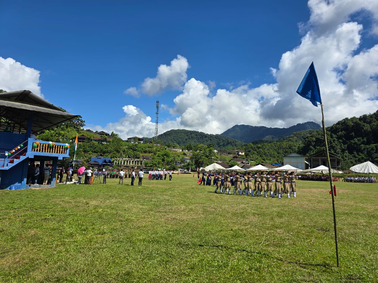 darak ground side view